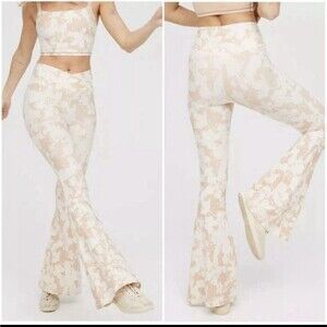 OFFLINE By Aerie Real Me Super Flare Crossover Hi Rise Leggings Floral Small